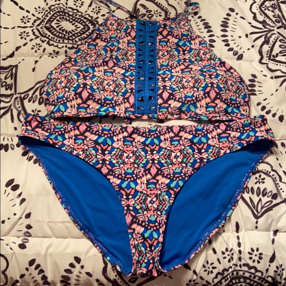 Super adorable Aerie bikini set!
